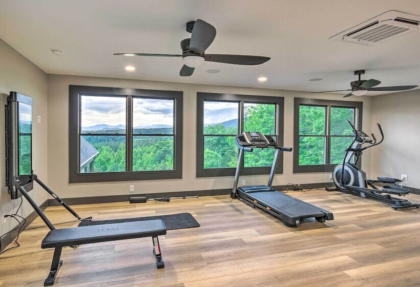 Luxe Retreat W/ Mtn View < 5 Mi To Lake James