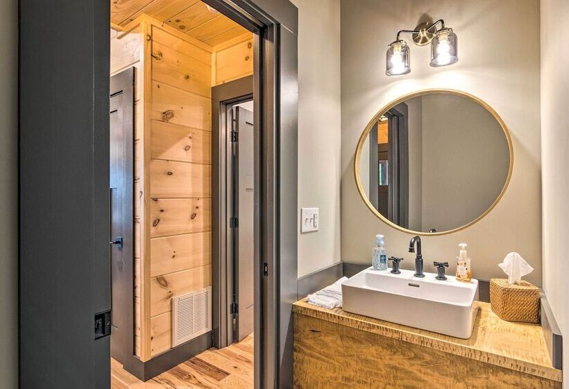 Luxe Retreat W/ Mtn View < 5 Mi To Lake James