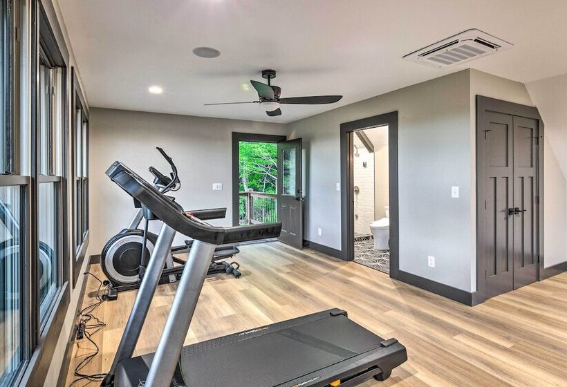 Luxe Retreat W/ Mtn View < 5 Mi To Lake James