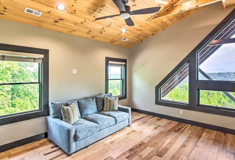 Luxe Retreat W/ Mtn View < 5 Mi To Lake James