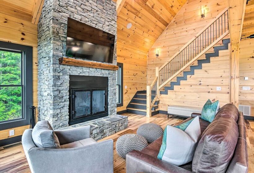 Luxe Retreat W/ Mtn View < 5 Mi To Lake James