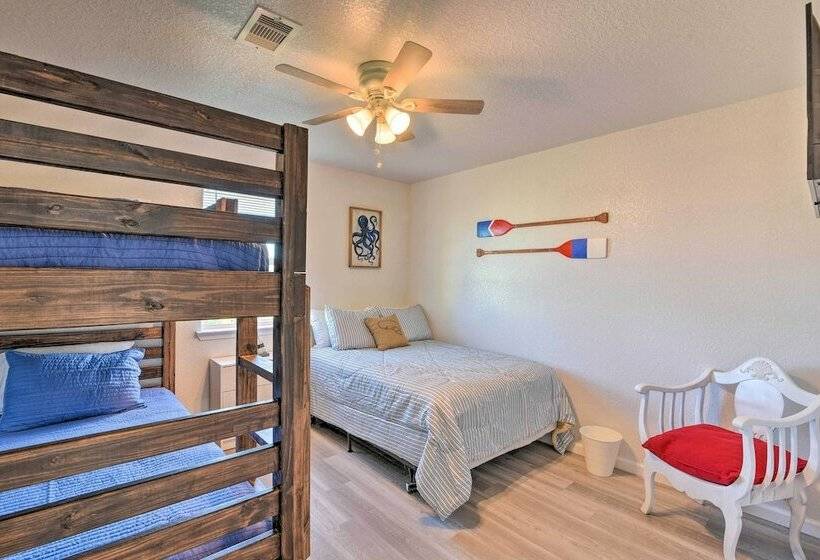 Luxe Surfside Beach Getaway, Steps To Ocean!