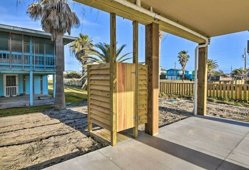 Luxe Surfside Beach Getaway, Steps To Ocean!