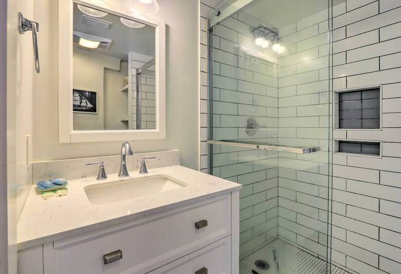 Ocean View Treetop Escape W/ Fire Pit!