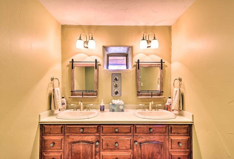 Luxe Twin Lakes House W/ Mountain & Lake Views!