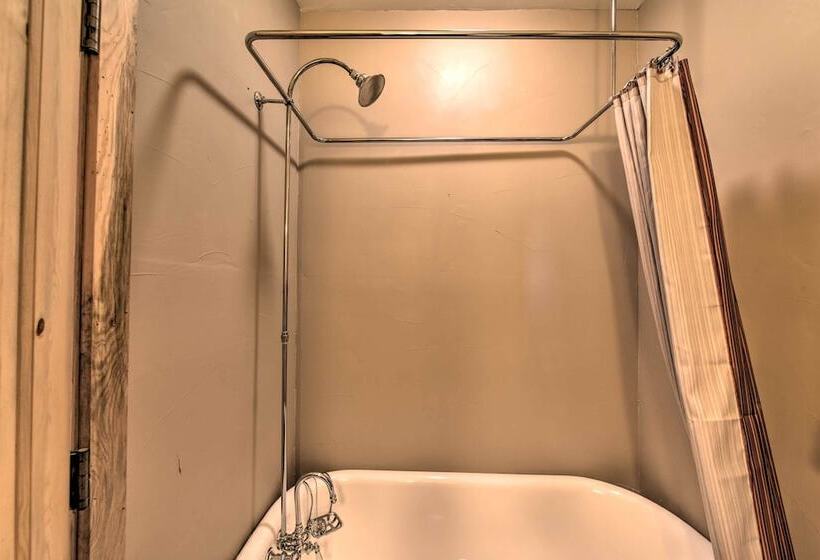 Luxe Twin Lakes House W/ Mountain & Lake Views!