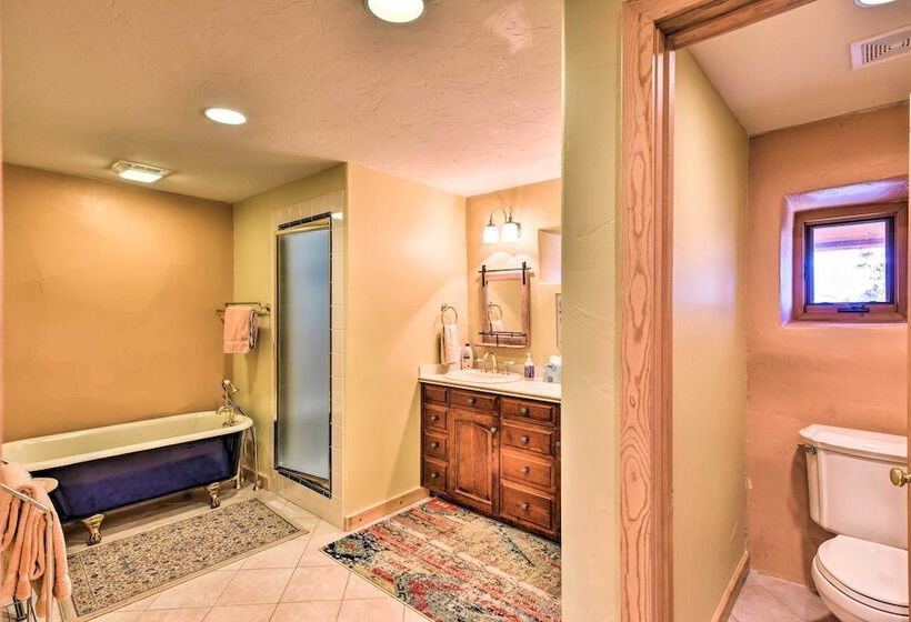 Luxe Twin Lakes House W/ Mountain & Lake Views!