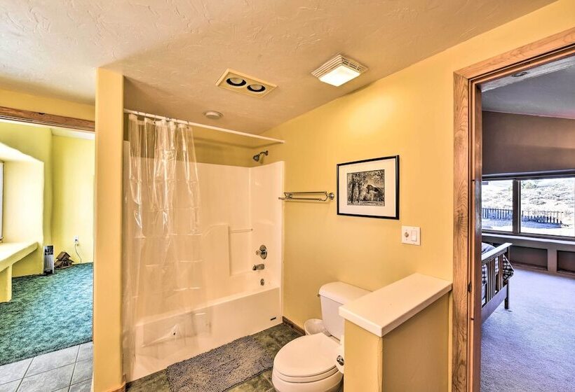 Luxe Twin Lakes House W/ Mountain & Lake Views!