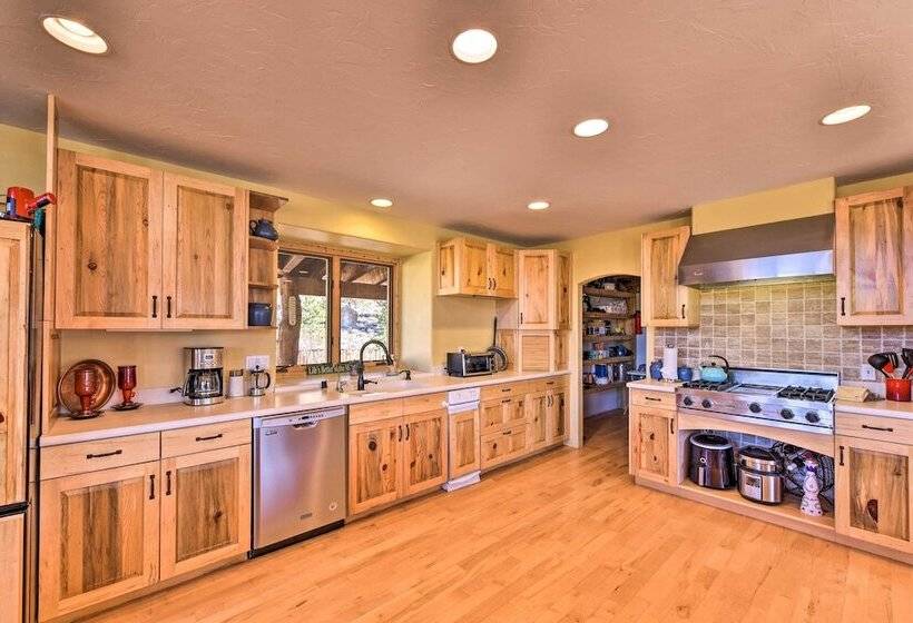 Luxe Twin Lakes House W/ Mountain & Lake Views!