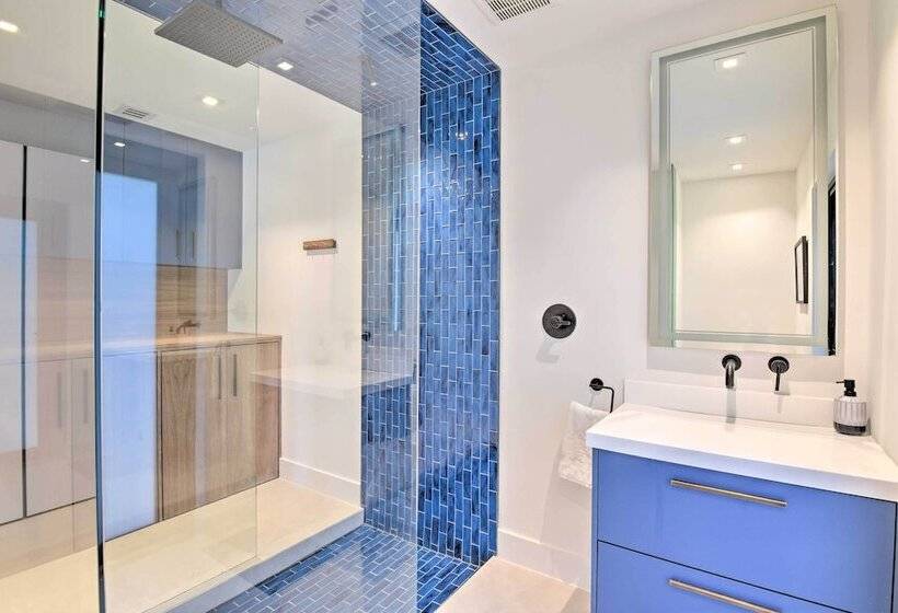 Luxe Wilton Manors Home W/ Private Boat Dock