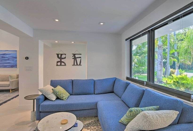 Luxe Wilton Manors Home W/ Private Boat Dock