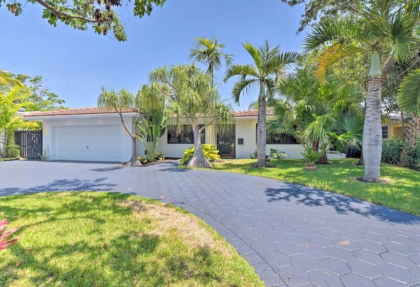 Luxe Wilton Manors Home W/ Private Boat Dock
