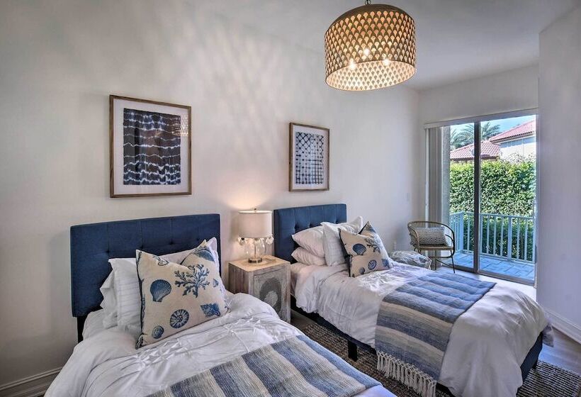 Luxury Island Oasis W/ Pool & Dock, 1 Mi To Beach!