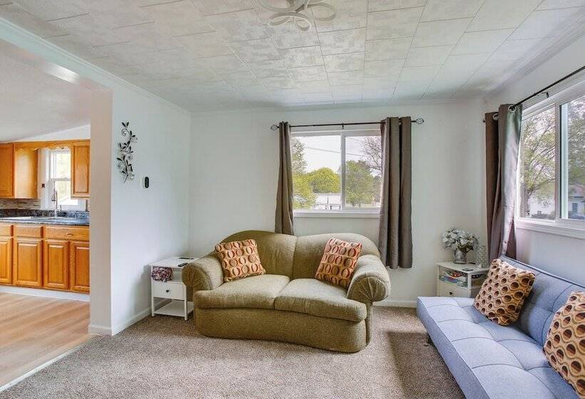 Manton Cottage ~ 34 Mi To Traverse City!