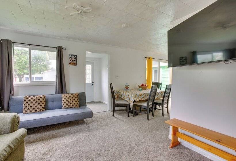 Manton Cottage ~ 34 Mi To Traverse City!