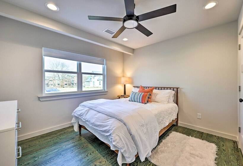 Modern Bentonville Home: Mountain Biker S Paradise