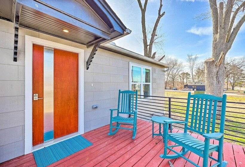 Modern Bentonville Home: Mountain Biker S Paradise