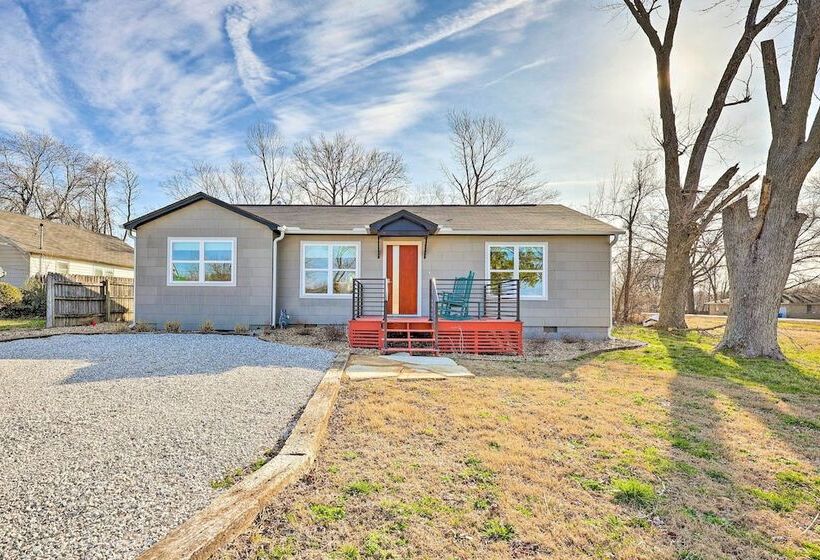 Modern Bentonville Home: Mountain Biker S Paradise