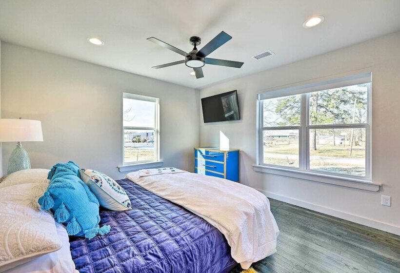 Modern Bentonville Home: Mountain Biker S Paradise