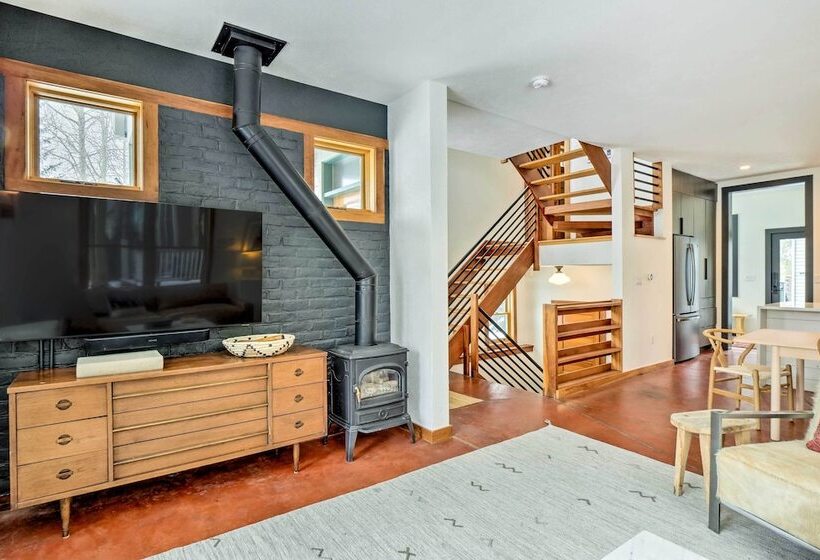 Whistle Pig  A Downtown Escape In Breckenridge