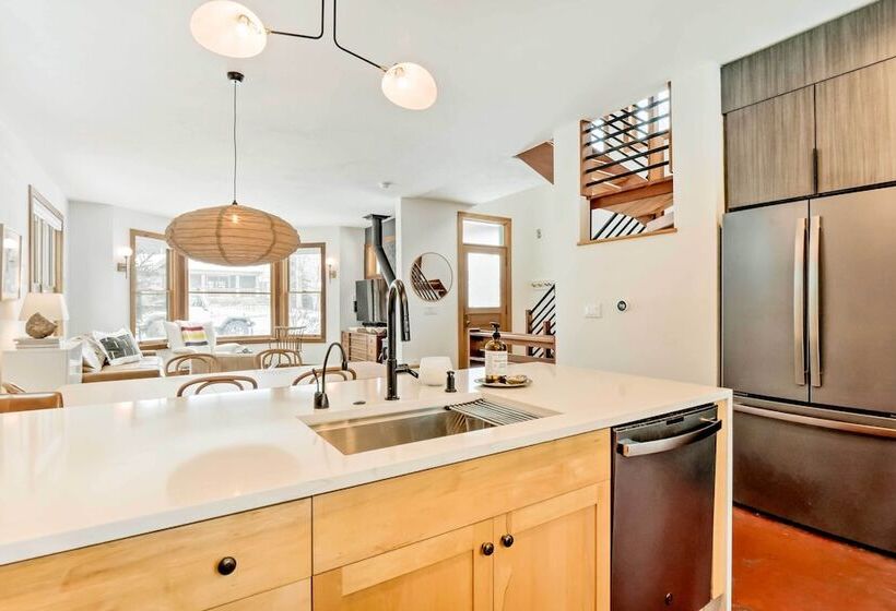 Whistle Pig  A Downtown Escape In Breckenridge