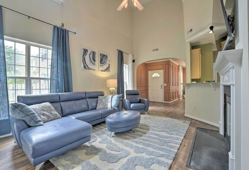 Modern Durham Retreat W/ Private Yard & Patio