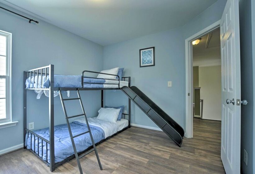 Modern Durham Retreat W/ Private Yard & Patio