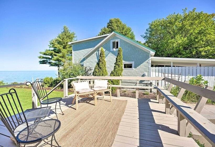 Modern Lake Michigan Home With 3 Lakefront Decks!