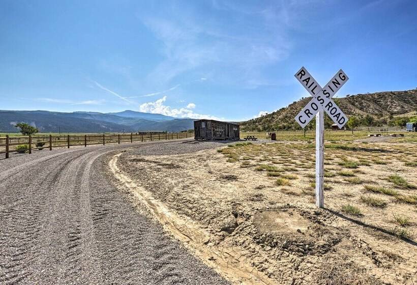 Montrose Barndominium On 7 Acres With Views!