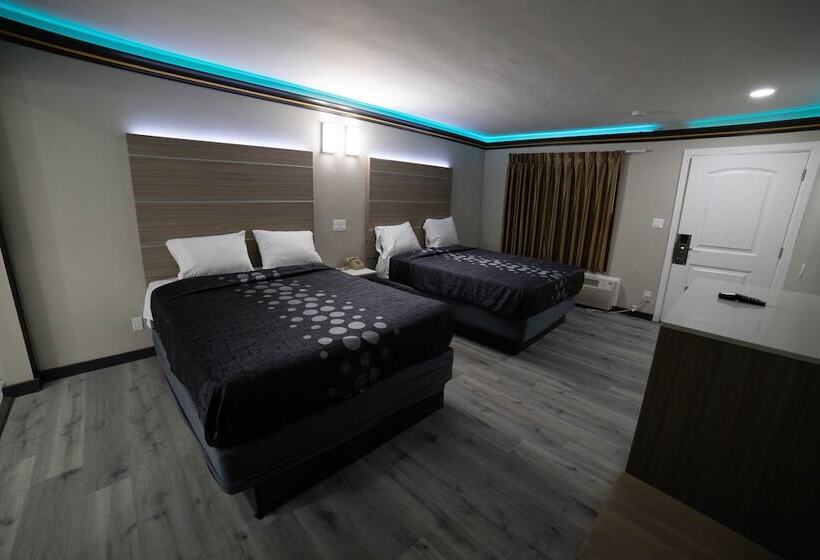 فندق على الطريق Artesia Motor Inn