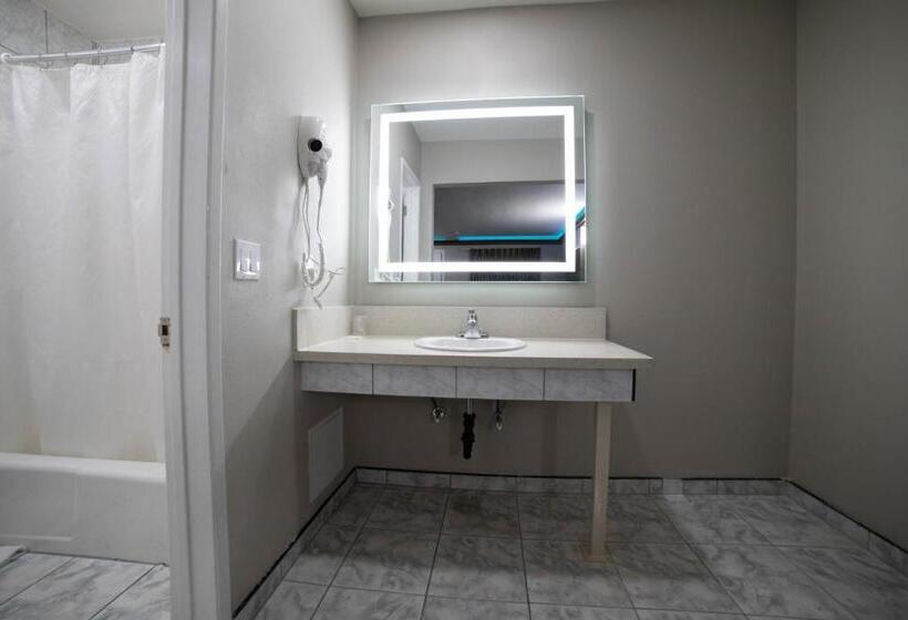 فندق على الطريق Artesia Motor Inn