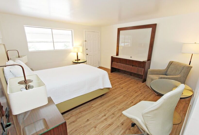 汽车旅馆  Cannon Inn