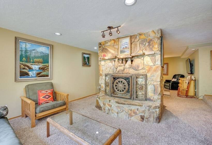 Horse Tours + Wildlife: Boise Ranch Home W/ Pool!