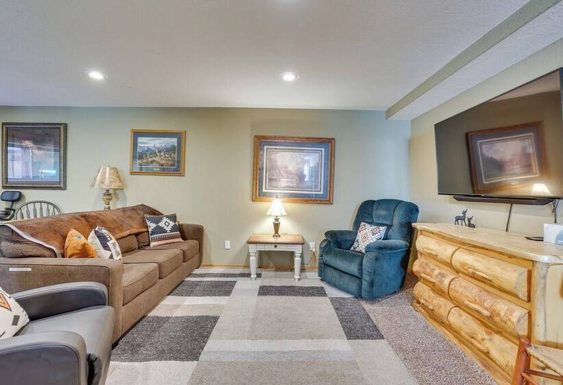 Horse Tours + Wildlife: Boise Ranch Home W/ Pool!