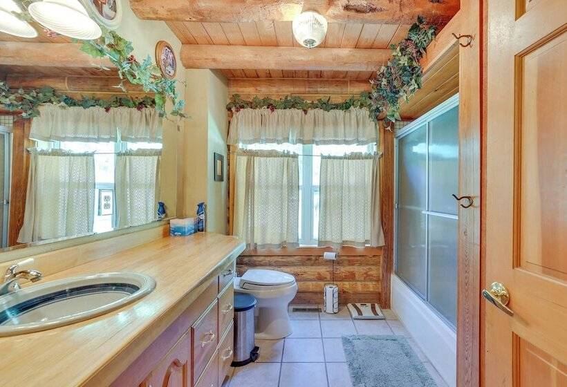 Horse Tours + Wildlife: Boise Ranch Home W/ Pool!