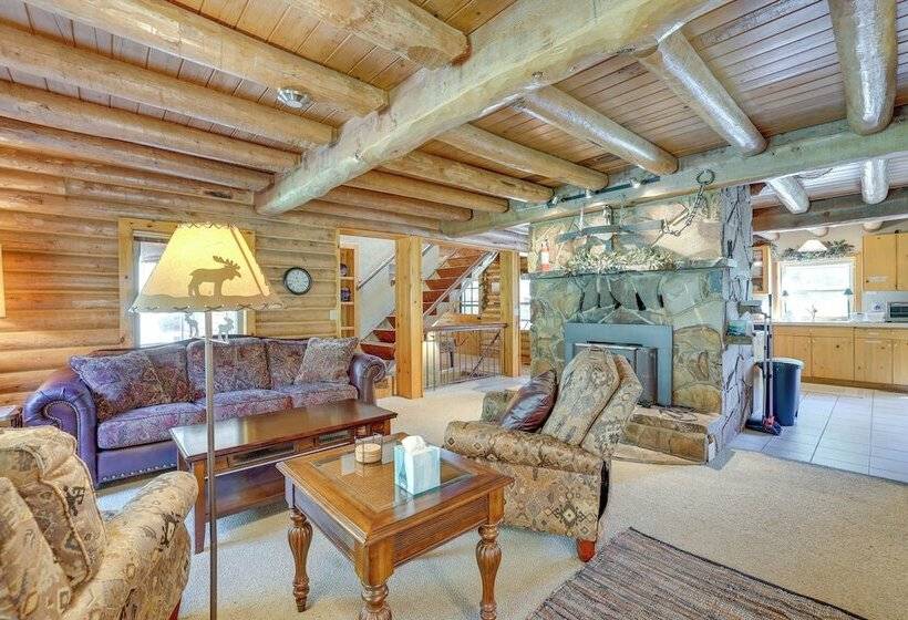 Horse Tours + Wildlife: Boise Ranch Home W/ Pool!