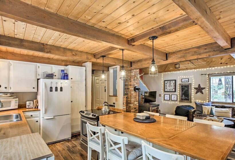 Mountain Chalet W/ Hot Tub By Cle Elum Lake!