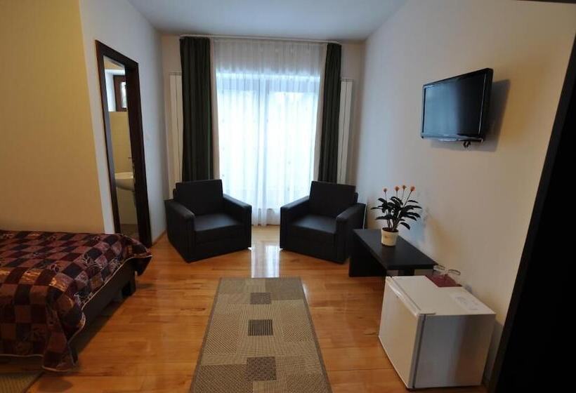 Mountain Rest Pension