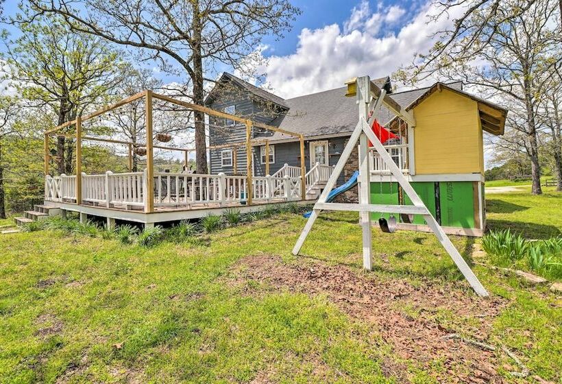 Mountain View Haven: Fire Pit + Large Deck!