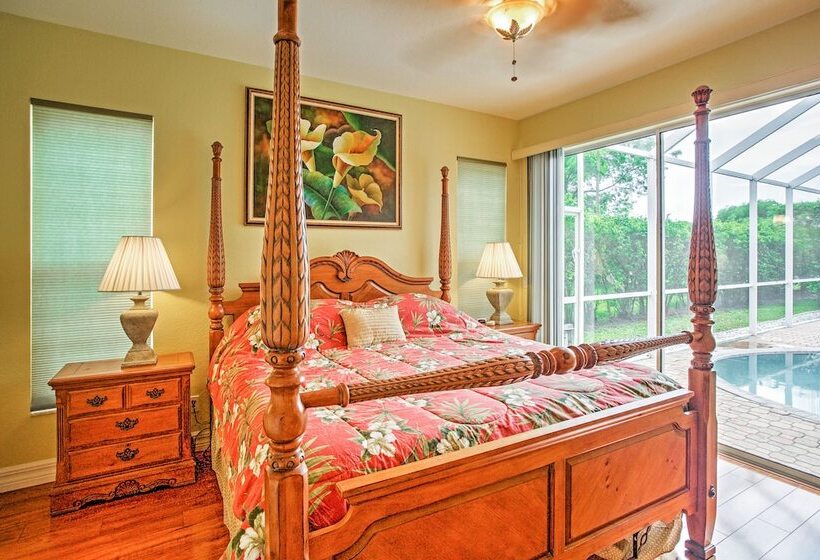 Naples Home W/ Pool, Extended Stays Welcome!