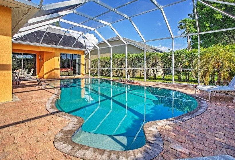 Naples Home W/ Pool, Extended Stays Welcome!