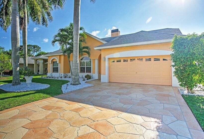Naples Home W/ Pool, Extended Stays Welcome!