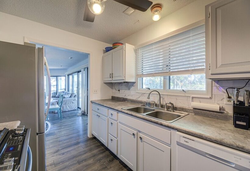 New Bern Home W/ Direct Access To Neuse River