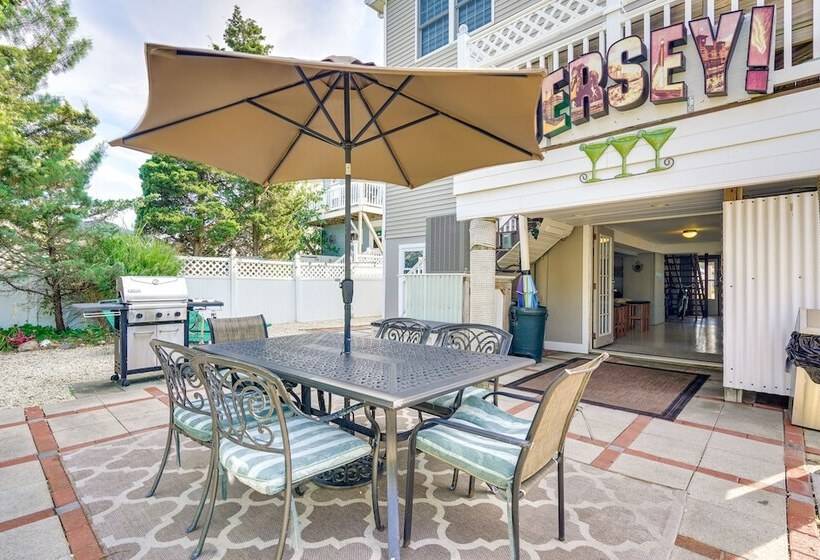 New Jersey Home   Deck, Grill & Walkable To Beach!