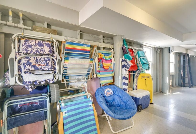 New Jersey Home   Deck, Grill & Walkable To Beach!