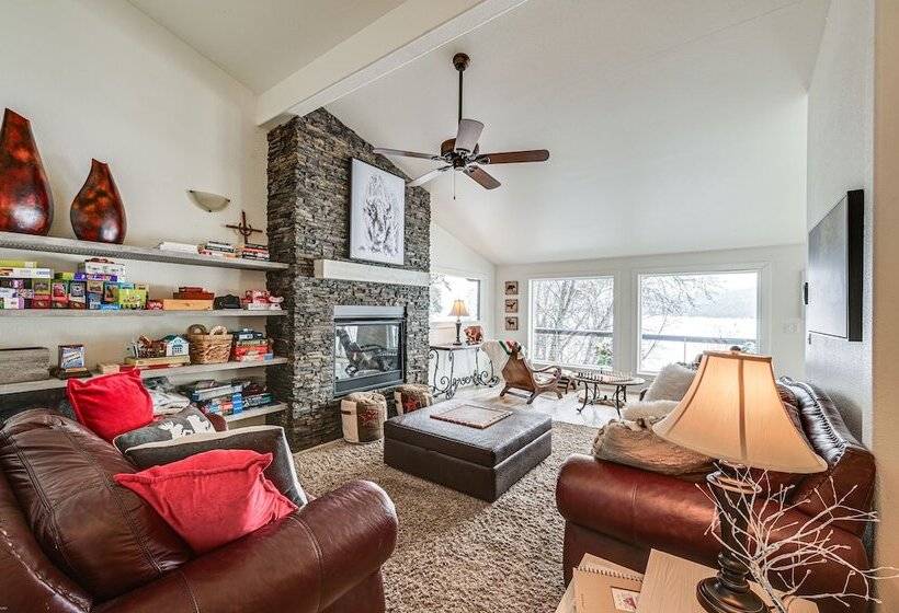 Lakeside Whitefish Cottage W/ Private Hot Tub!