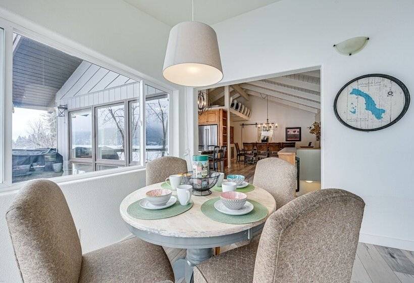 Lakeside Whitefish Cottage W/ Private Hot Tub!