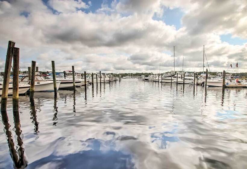 Charming Home W/ Yard: Steps To Pawcatuck River!