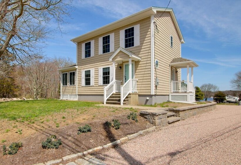Charming Home W/ Yard: Steps To Pawcatuck River!