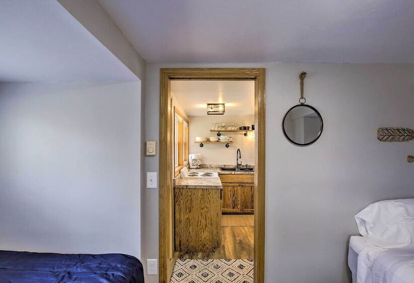 Peace & Premier Fishing On Bay Of Green Bay!